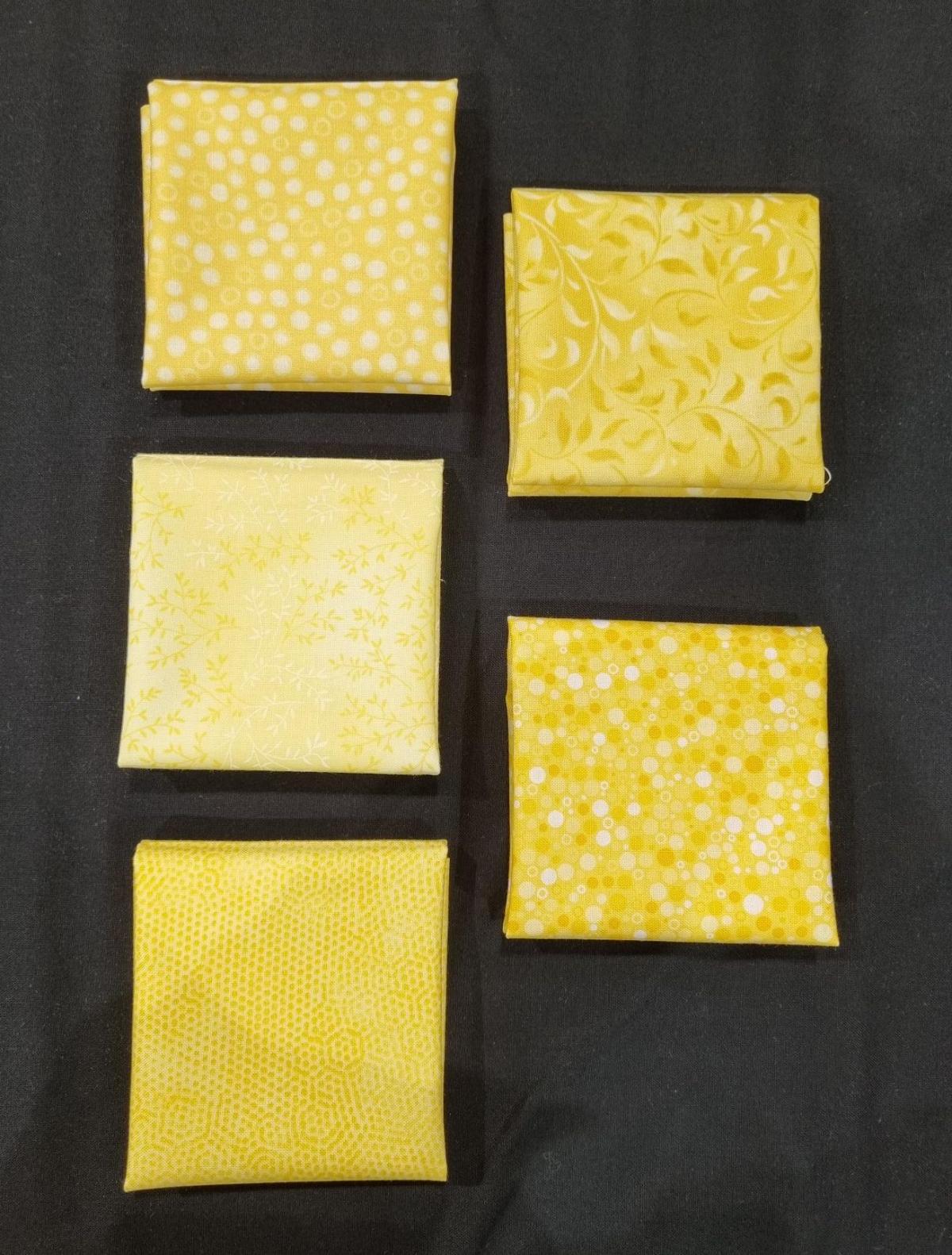 050 Stofpakketje 5 stofjes 37x25 cm geel
