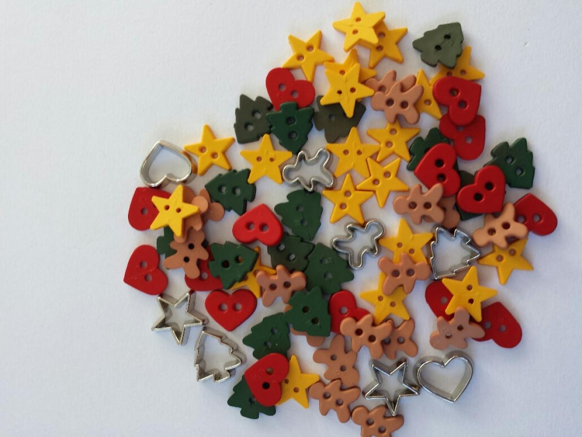 Itty bitty cut out cookies 4851