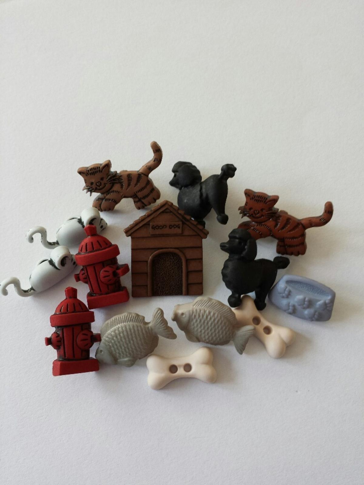 Raining cats and dogs 593