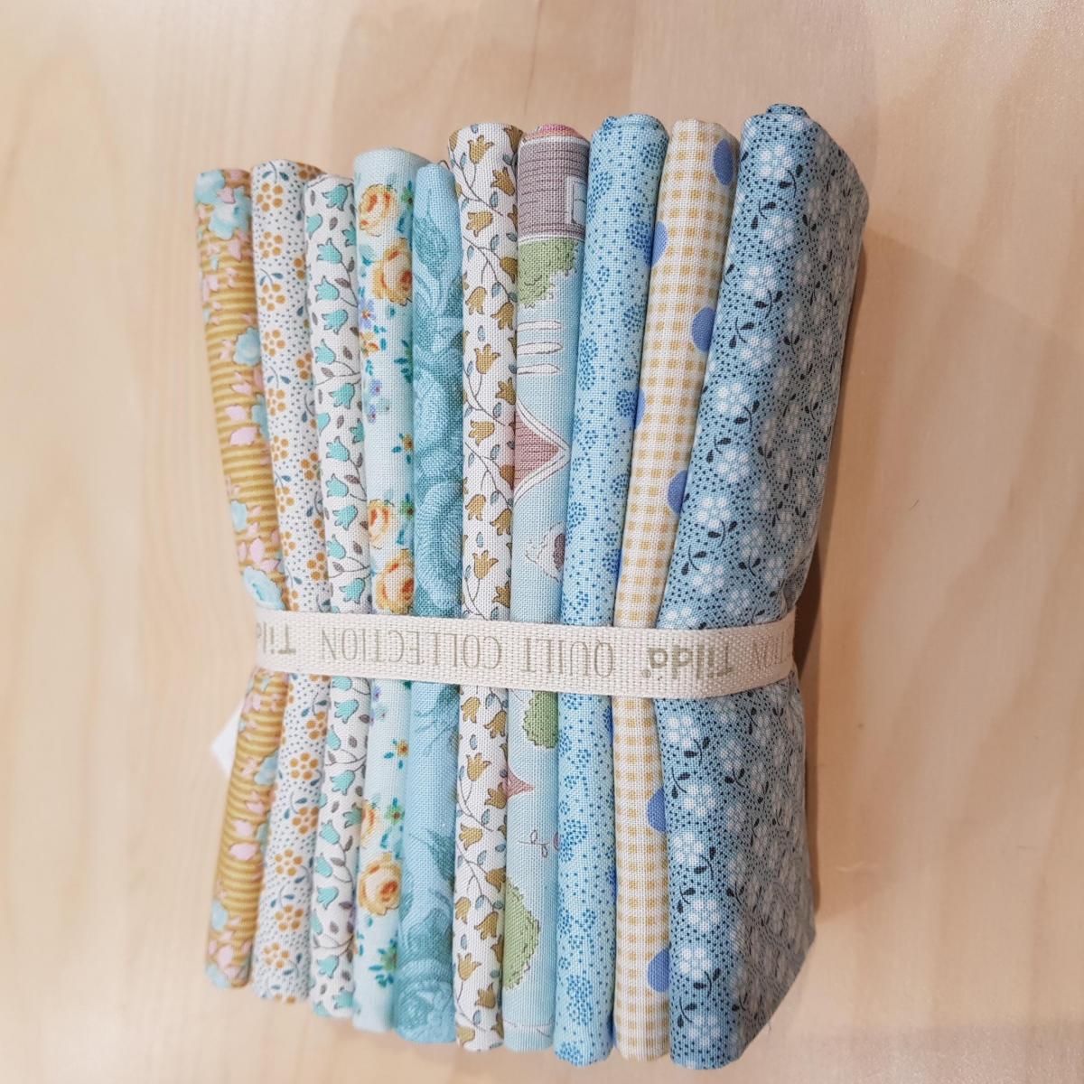Tilda scrap bundel 10 lapjes van 50x55 cm aqua-groen-geel