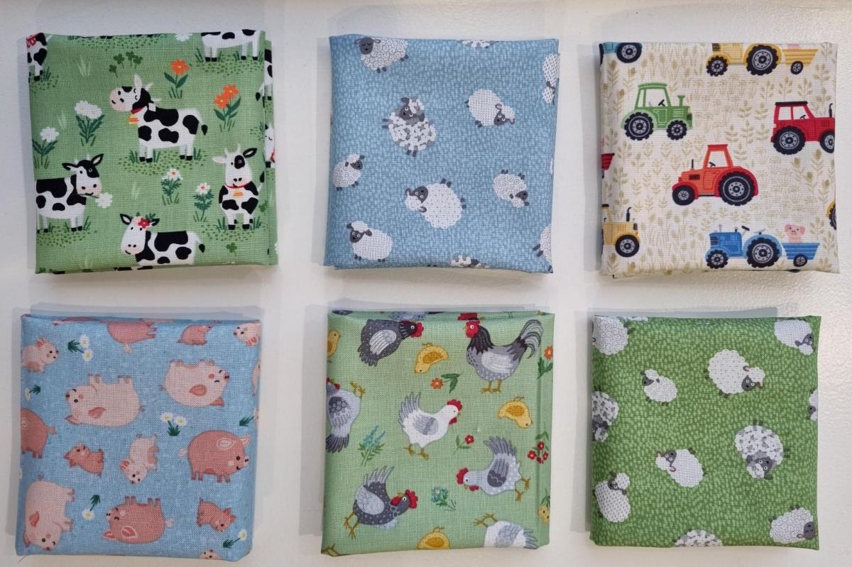 061 Stofpakketje 6 stofjes 37x25 cm Serie Fun on the farm